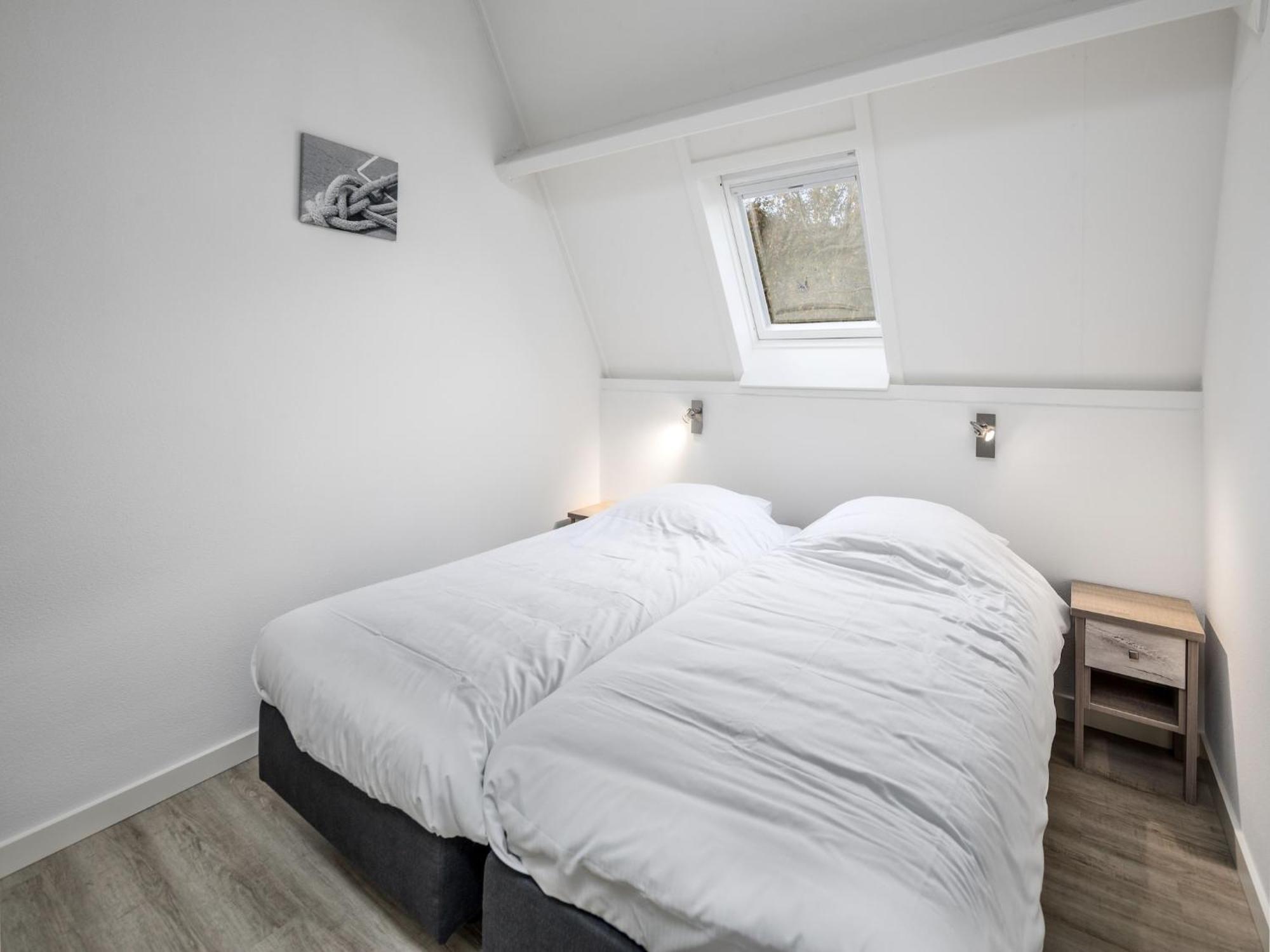 Restyled House With Dishwasher, At 500 M Vakantiehuis *