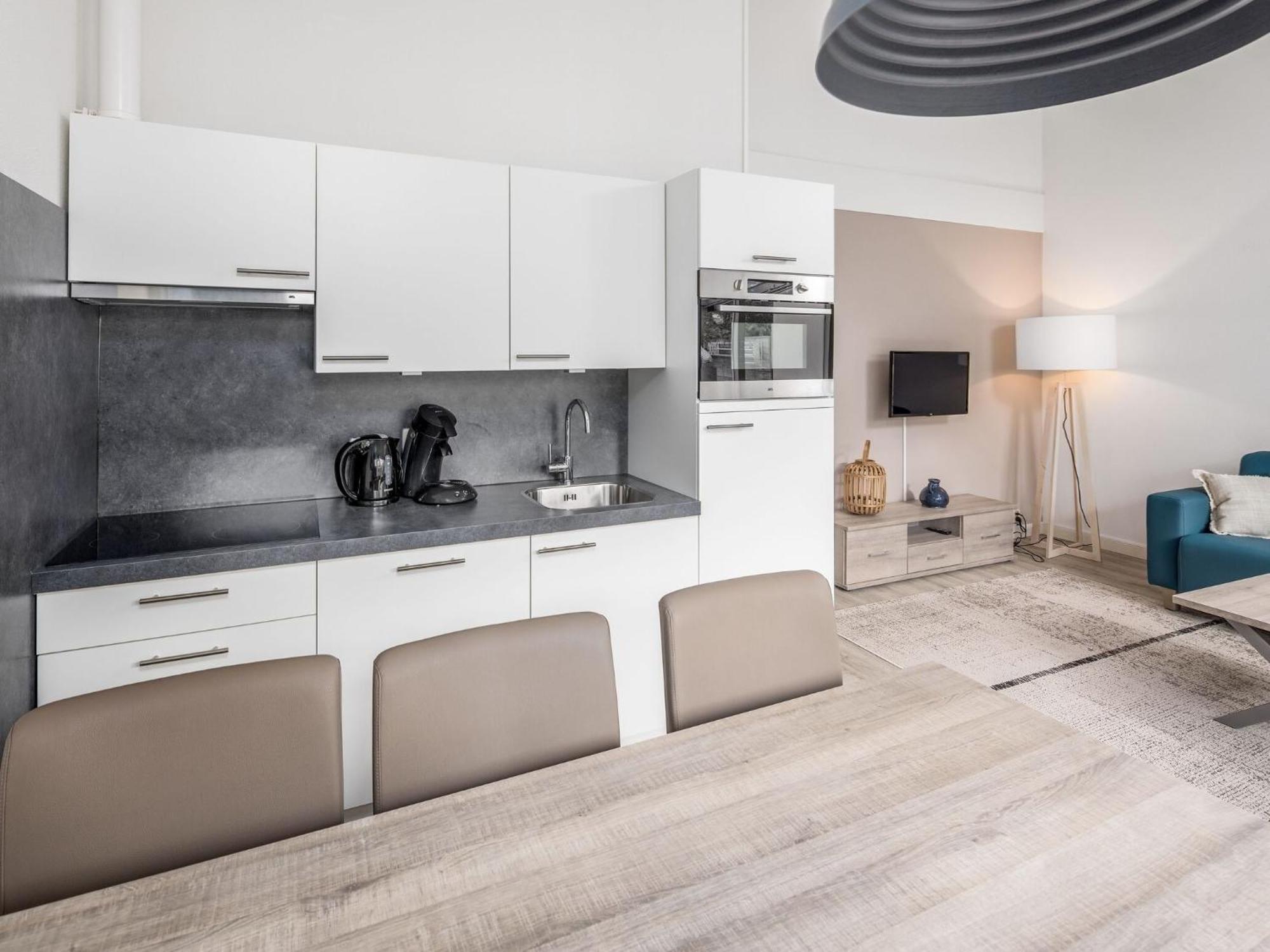 Restyled House With Dishwasher, At 500 M Vakantiehuis